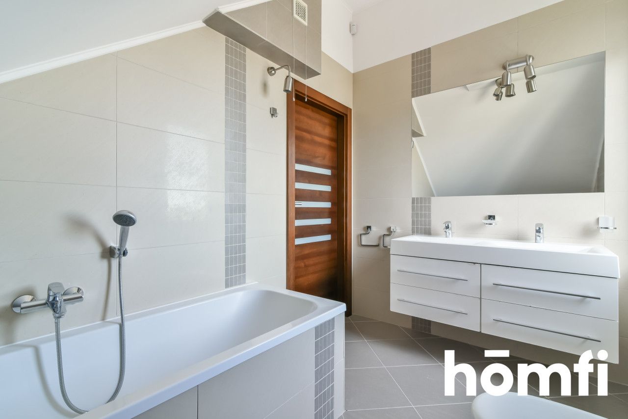 2-LEVEL 5-ROOM APARTMENT IN GDAŃSK UJEŚCISKO ŁOSTOWICE - Квартира - Продаж - Gdańsk, Ujeścisko