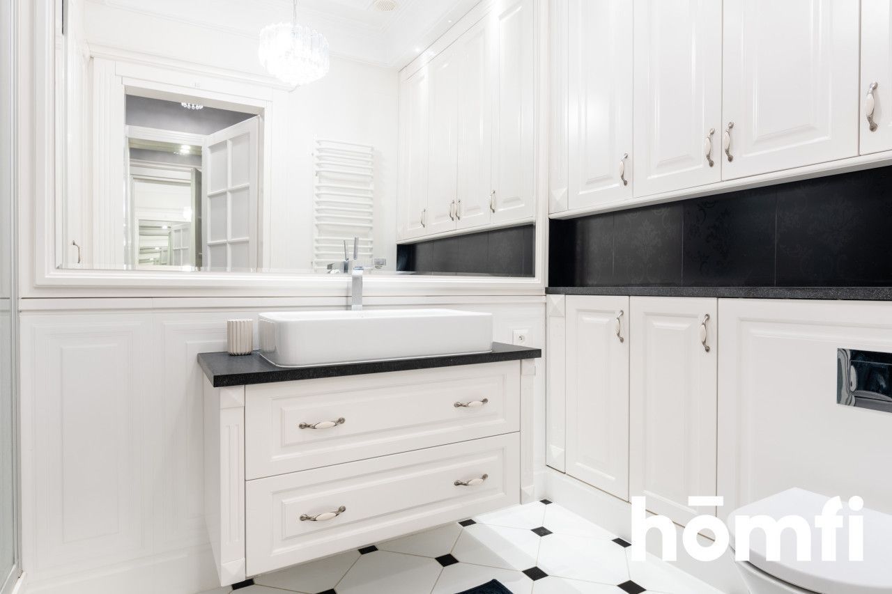 A unique apartment at Poznańska Street - Apartment - Rent - Warszawa, Śródmieście