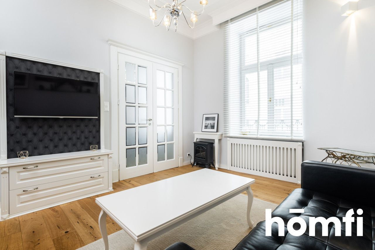 A unique apartment at Poznańska Street - Apartment - Rent - Warszawa, Śródmieście