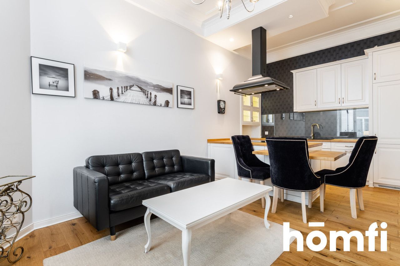 A unique apartment at Poznańska Street - Apartment - Rent - Warszawa, Śródmieście