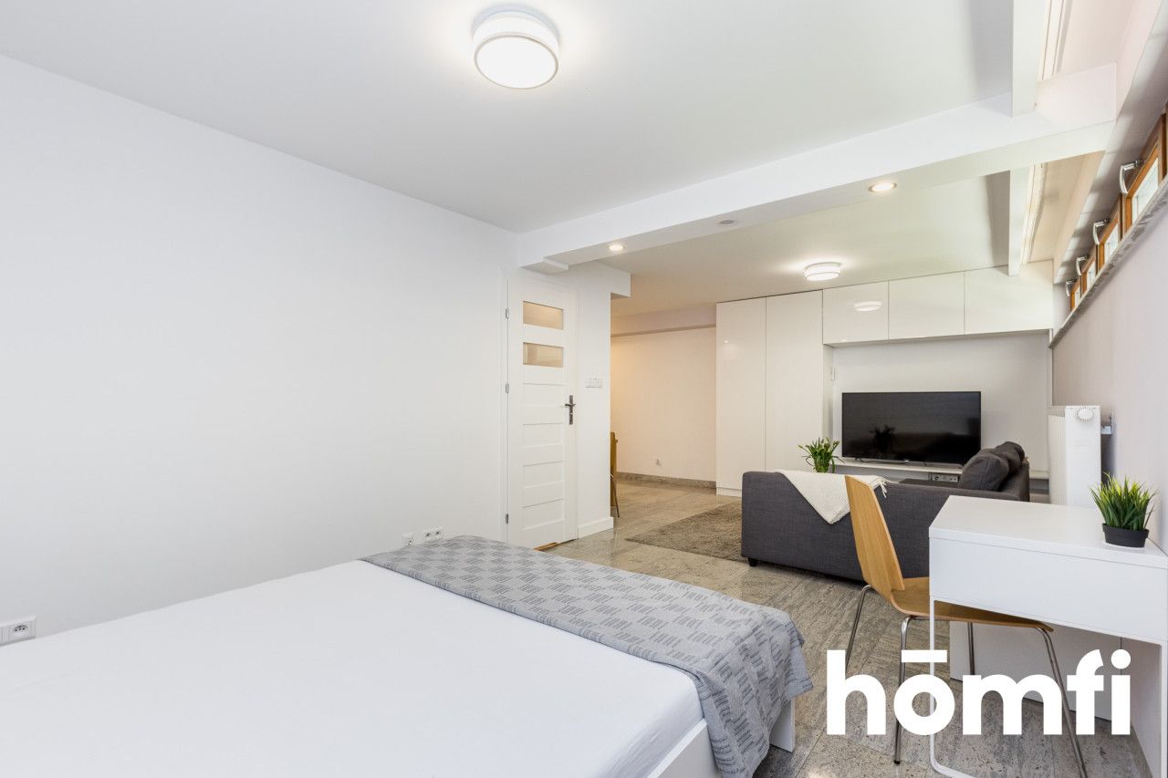 a spacious studio in a great location - Apartment - Rent - Warszawa, Wola