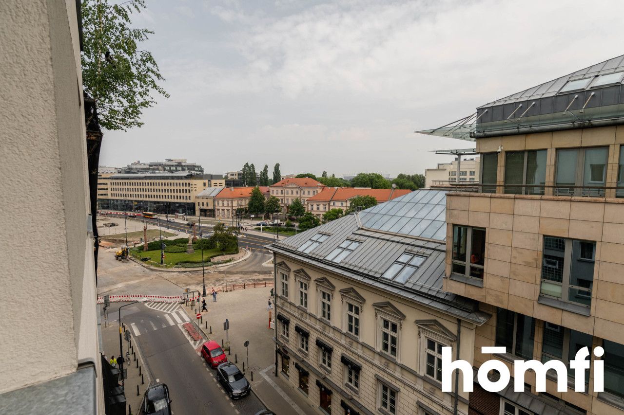 THREE-ROOM APARTMENT AT PLAC TRZECH KRZYŻY - Apartment - Rent - Warszawa, Śródmieście