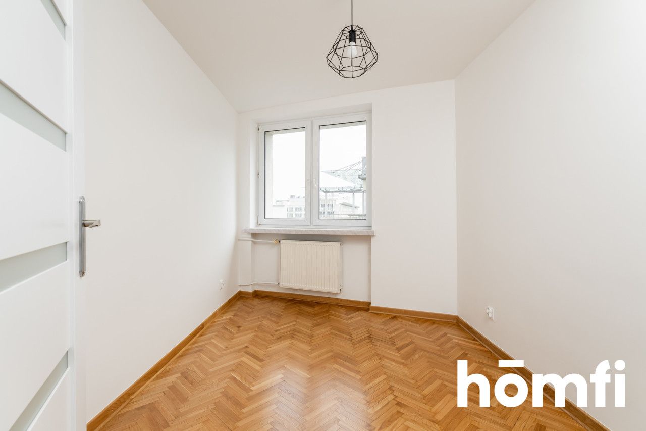 THREE-ROOM APARTMENT AT PLAC TRZECH KRZYŻY - Apartment - Rent - Warszawa, Śródmieście