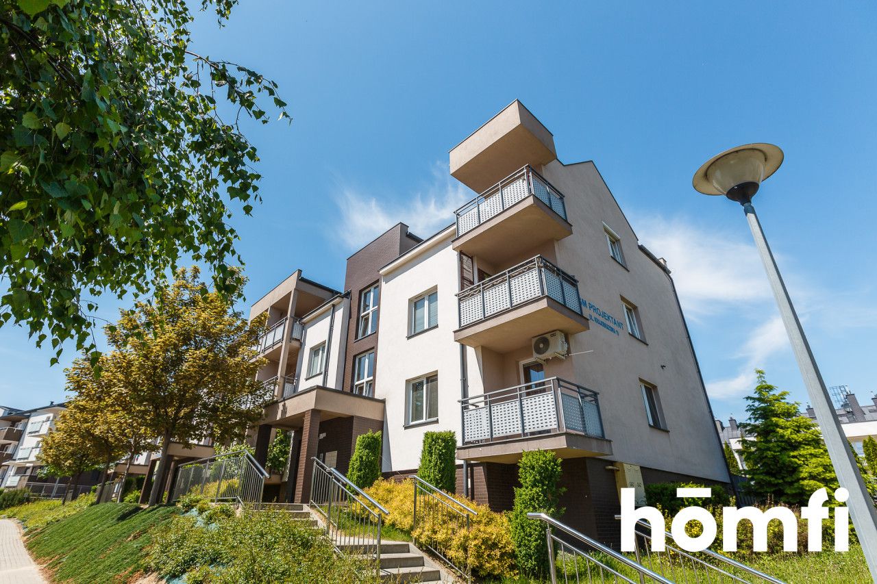 FOR SALE 3ROOM FLAT WITH A BALCONY AND A PARKING SPACE IN THE