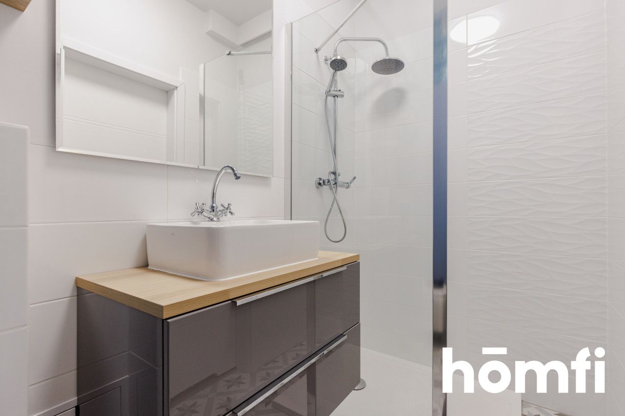 Renovated two-room apartment in renovated building next to metro station! - Apartment - Rent - Warszawa, Wola / Młynów