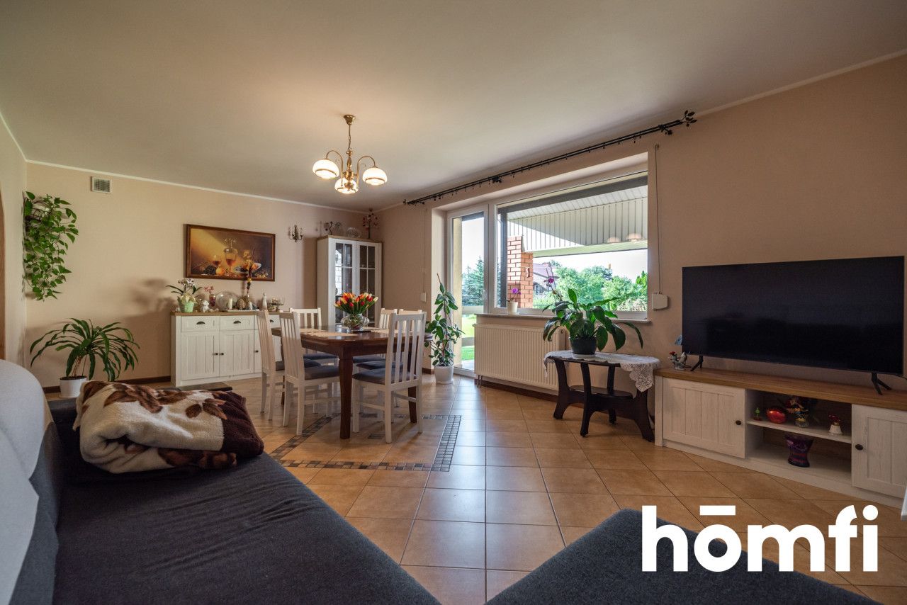 Atrakcyjny dom w Parznicach - Dom - Sprzedaż - Radomski, Kowala / Parznice