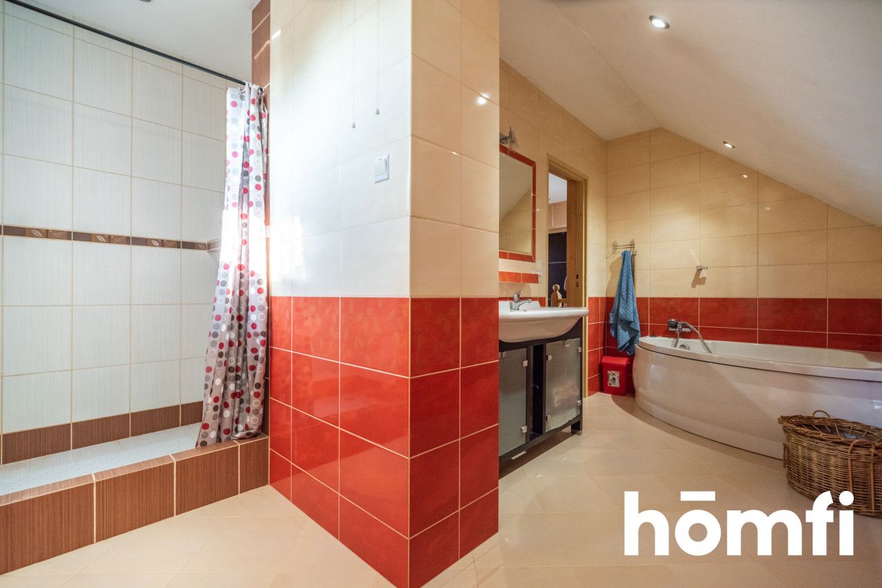 Atrakcyjny dom w Parznicach - Dom - Sprzedaż - Radomski, Kowala / Parznice