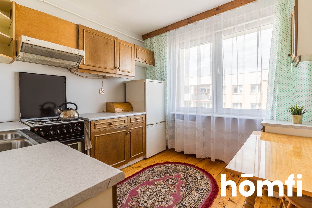 A spacious 2-room apartment with a separate kitchen. - Квартира - Оренда - Gdynia, Karwiny