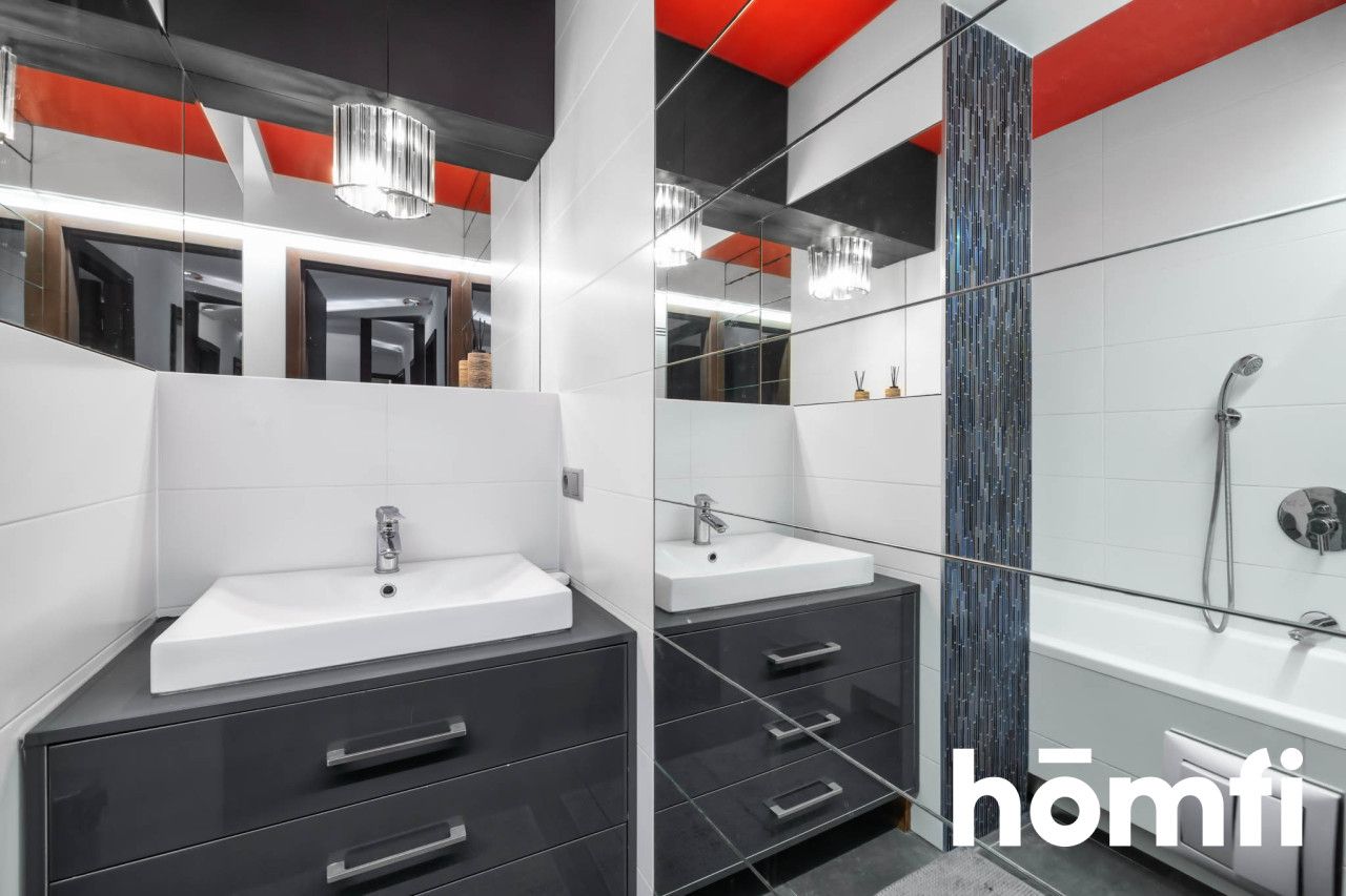 SPACIOUS 3-ROOM FLAT UL. RÓŻANA - Apartment - Sale - Lublin, Czuby