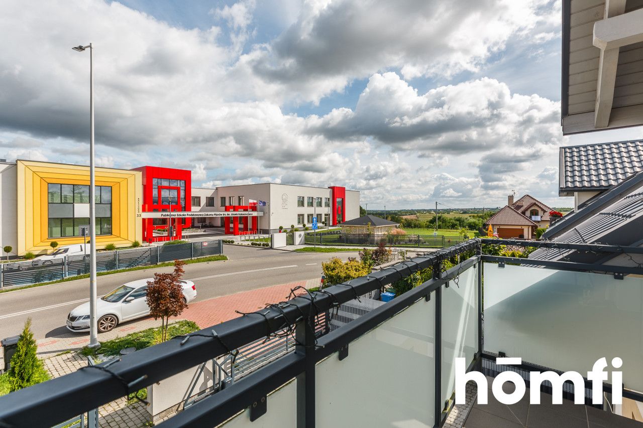 DOM W ZABUDOWIE SZEREGOWEJ O POW. 220 M² Z GARAŻEM I OGRÓDKIEM - Dom - Sprzedaż - Rzeszów, Wilkowyja