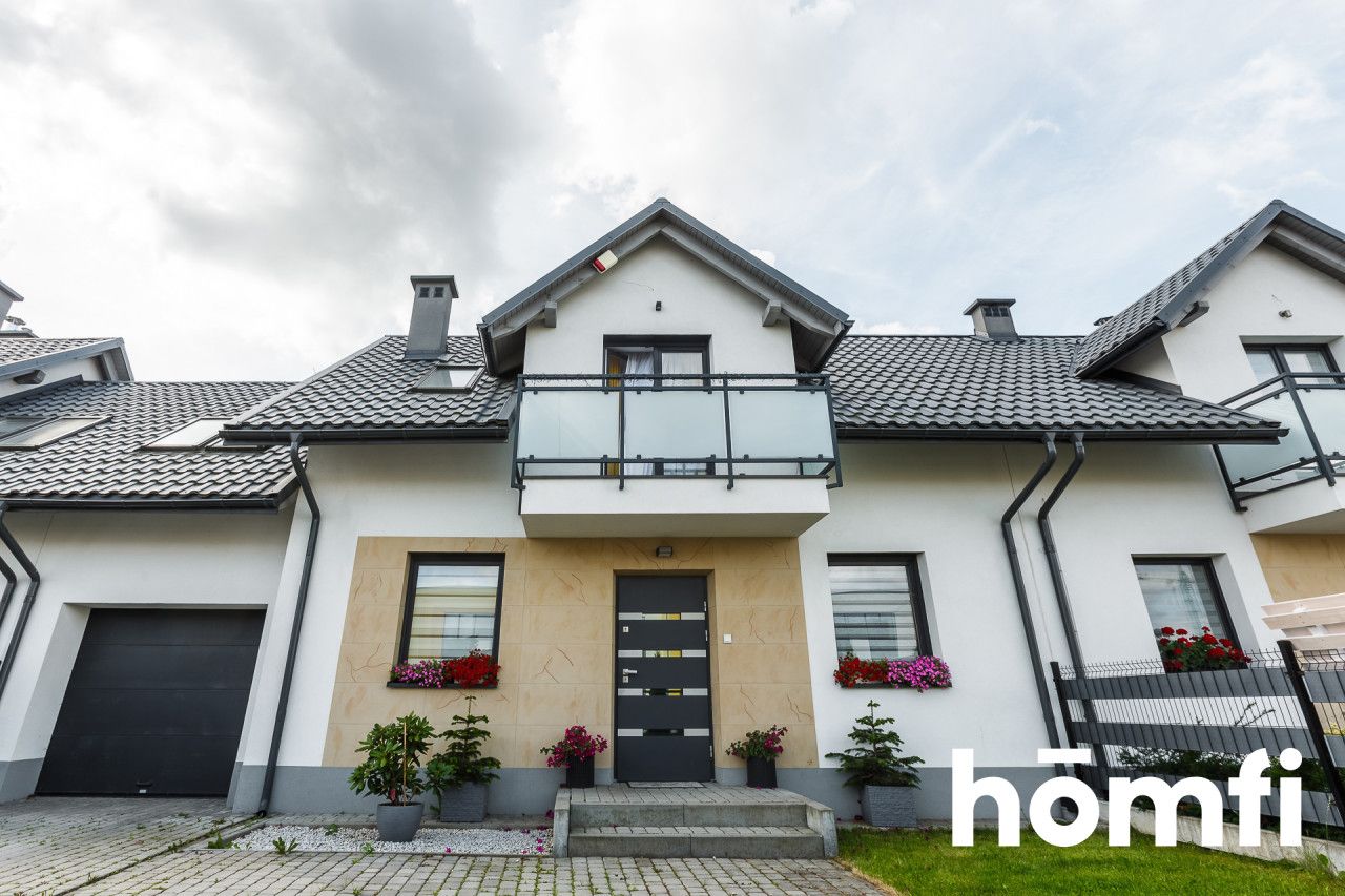 DOM W ZABUDOWIE SZEREGOWEJ O POW. 220 M² Z GARAŻEM I OGRÓDKIEM - Dom - Sprzedaż - Rzeszów, Wilkowyja