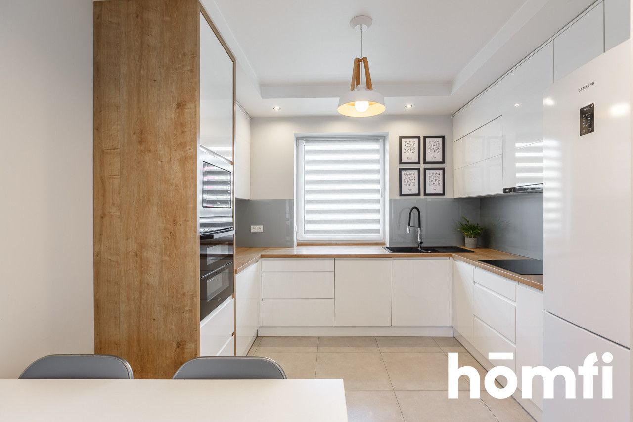 DOM W ZABUDOWIE SZEREGOWEJ O POW. 220 M² Z GARAŻEM I OGRÓDKIEM - Dom - Sprzedaż - Rzeszów, Wilkowyja