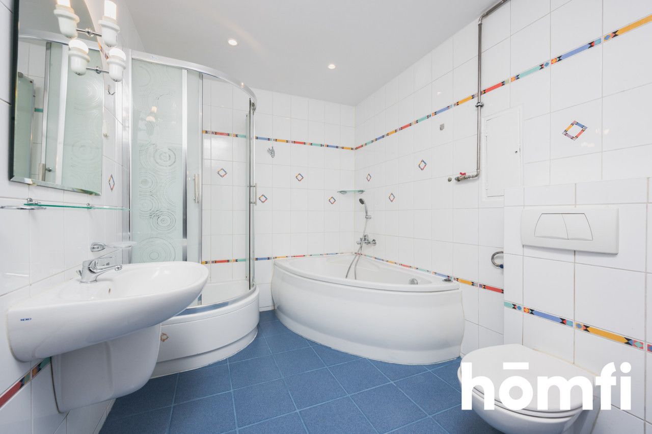 Dwa pokoje z oddzielną kuchnią, balkonem i piwnicą - Mieszkanie - Sprzedaż - Kraków, Podgórze / Kurdwanów