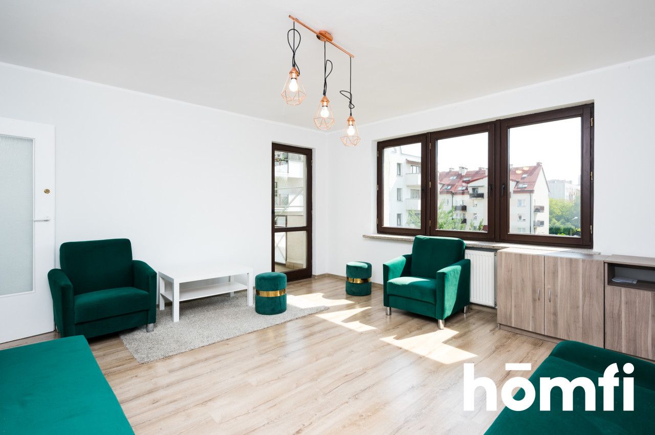 Dwa pokoje z oddzielną kuchnią, balkonem i piwnicą - Mieszkanie - Sprzedaż - Kraków, Podgórze / Kurdwanów