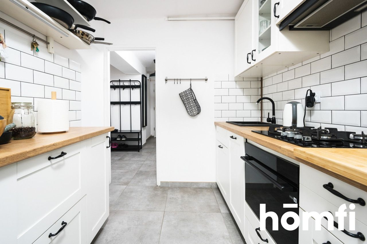 Very bright and cozy apartment for sale at Kącik st. - Zabłocie. City heating, basement, balcony, 47sqm - Apartment - Sale - Kraków, Zabłocie