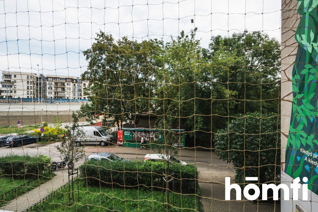 Very bright and cozy apartment for sale at Kącik st. - Zabłocie. City heating, basement, balcony, 47sqm - Apartment - Sale - Kraków, Zabłocie