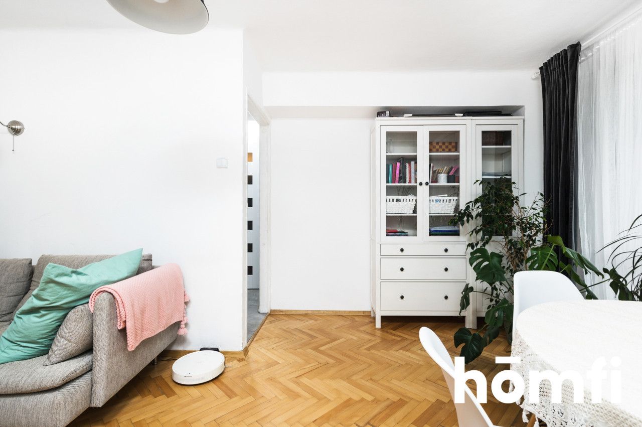 Very bright and cozy apartment for sale at Kącik st. - Zabłocie. City heating, basement, balcony, 47sqm - Apartment - Sale - Kraków, Zabłocie