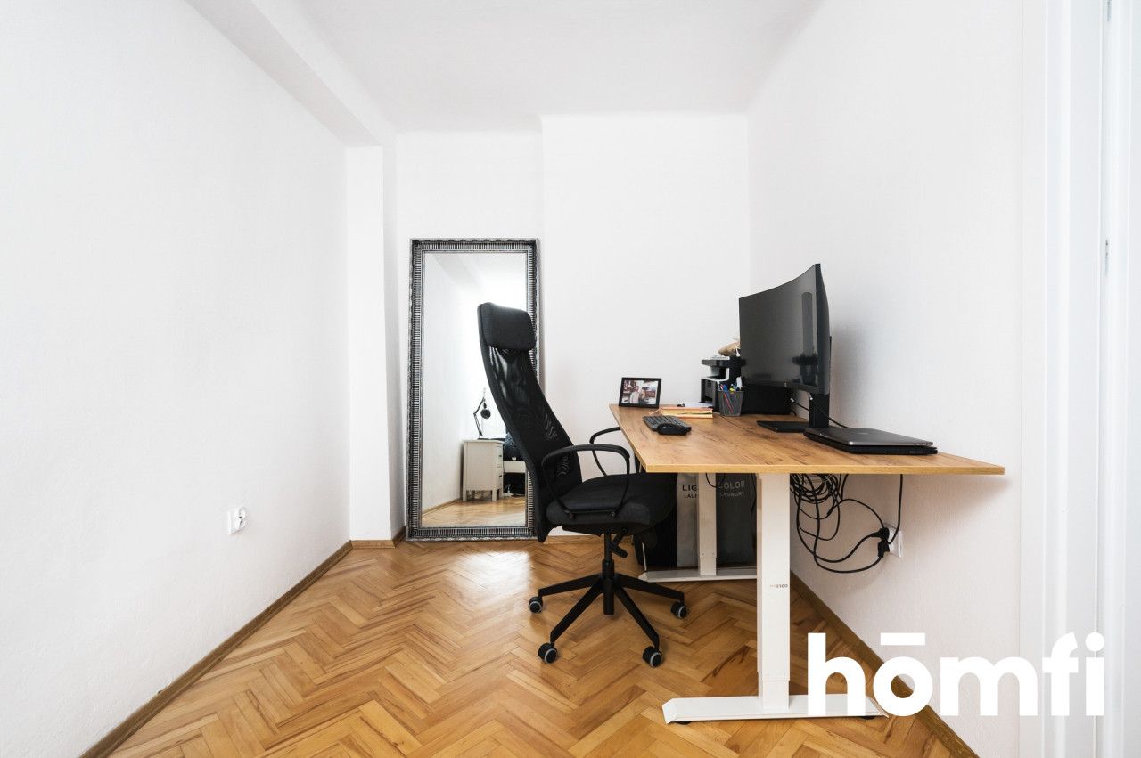 Very bright and cozy apartment for sale at Kącik st. - Zabłocie. City heating, basement, balcony, 47sqm - Apartment - Sale - Kraków, Zabłocie