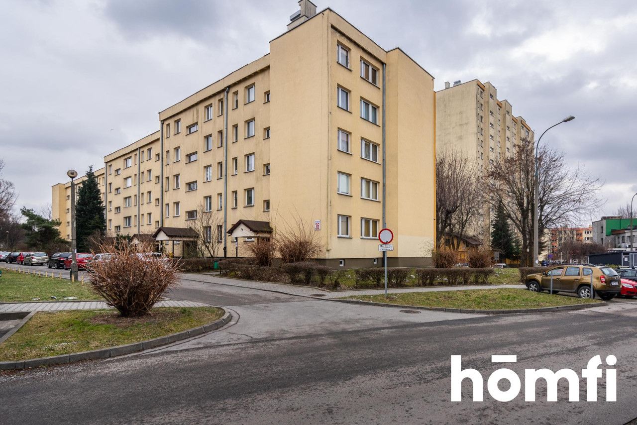 A three-room apartment with a balcony and a separate kitchen and toilet in Prądnik Czerwony - Apartment - Sale - Kraków, Śródmieście / Prądnik Czerwony