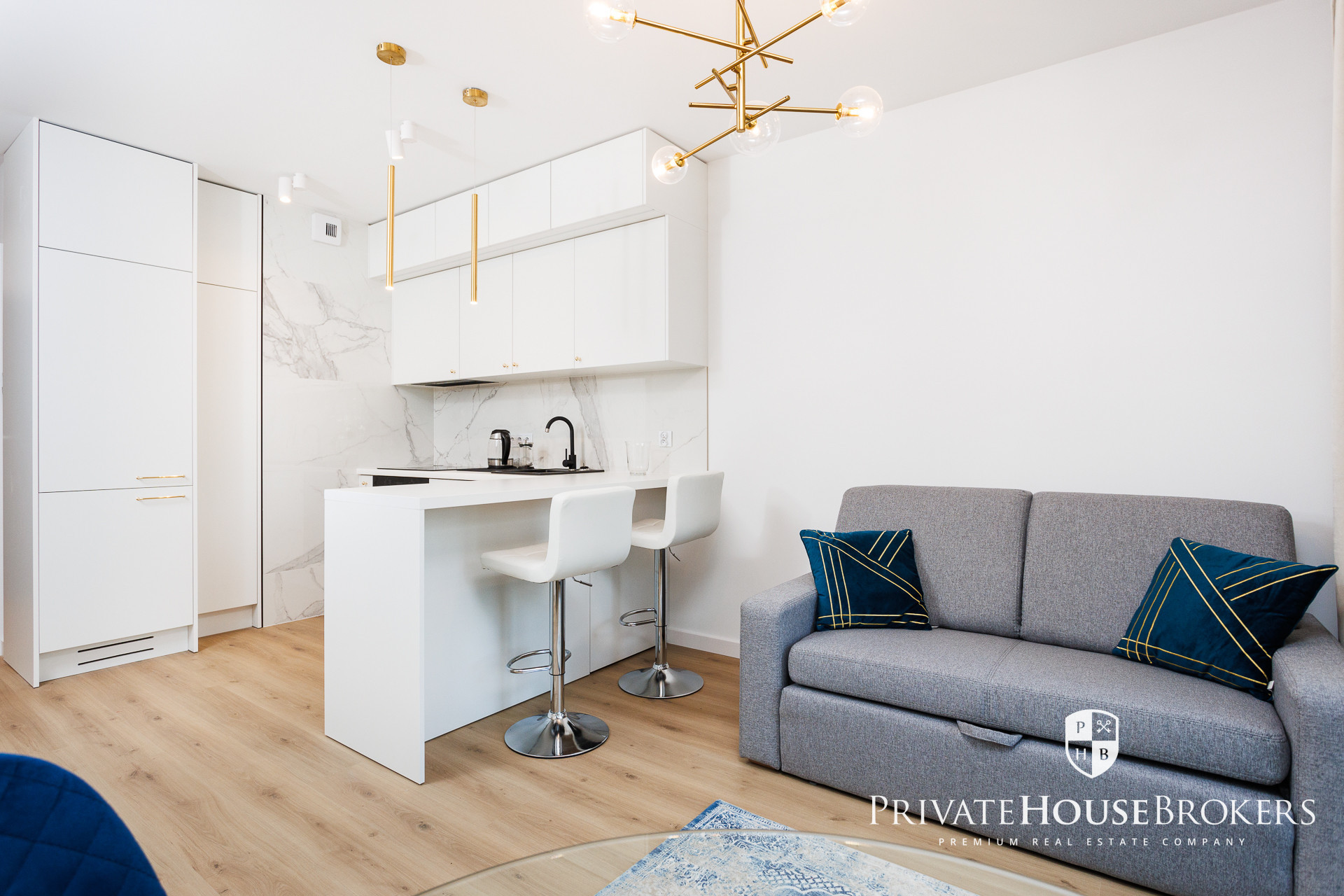 Unique onebedroom apartment for rent in new investment with swimming pool and gym in the city center - Apartment - Rent - Kraków, Krowodrza / Salwator