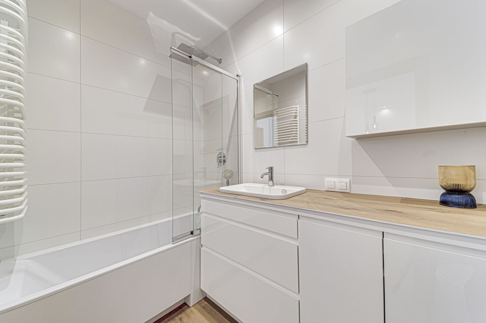 Spacious 2 bedroom apartment - Gliding Street - Apartment - Rent - Katowice, os. Paderewskiego