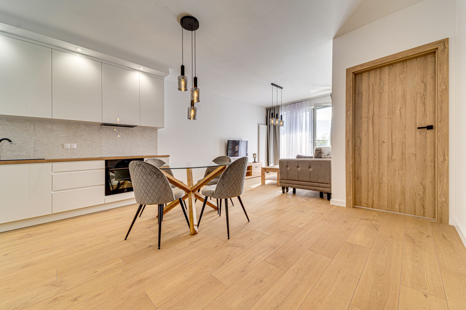 Spacious 2 bedroom apartment - Gliding Street - Apartment - Rent - Katowice, os. Paderewskiego