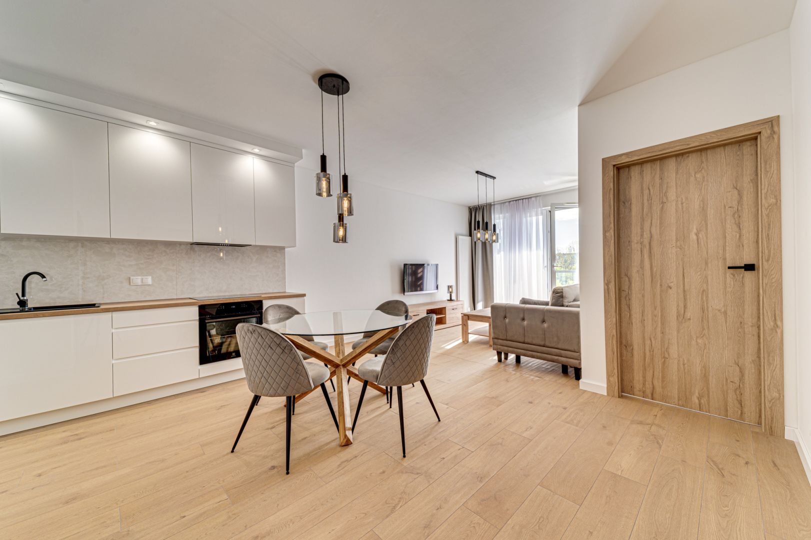 Spacious 2 bedroom apartment - Gliding Street - Apartment - Rent - Katowice, os. Paderewskiego