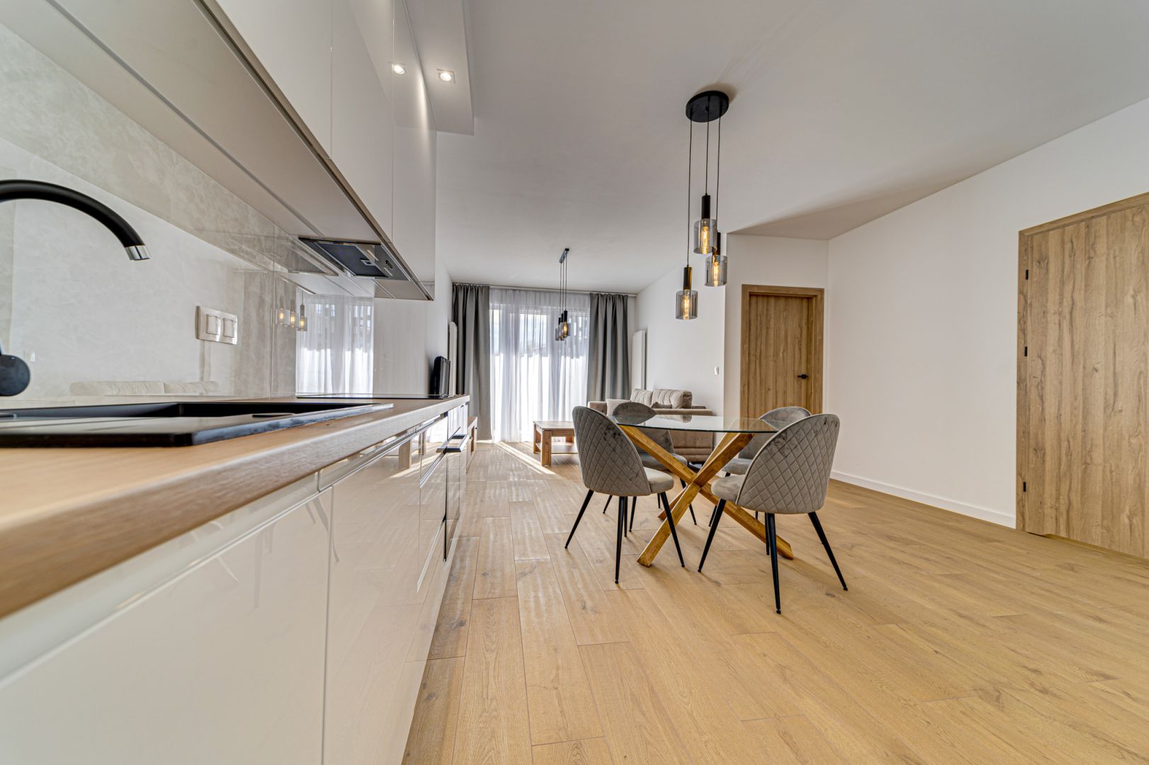 Spacious 2 bedroom apartment - Gliding Street - Apartment - Rent - Katowice, os. Paderewskiego