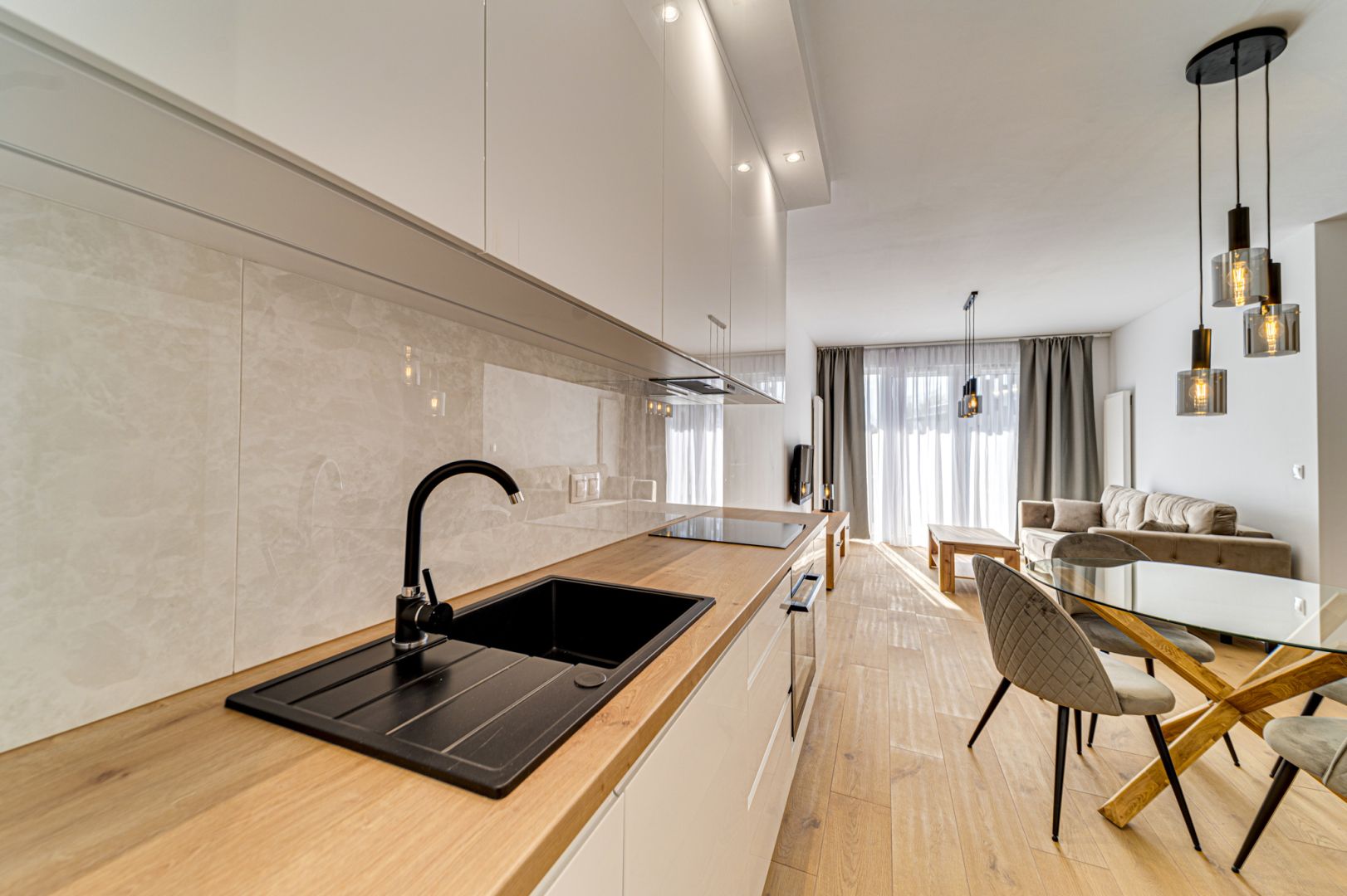 Spacious 2 bedroom apartment - Gliding Street - Apartment - Rent - Katowice, os. Paderewskiego