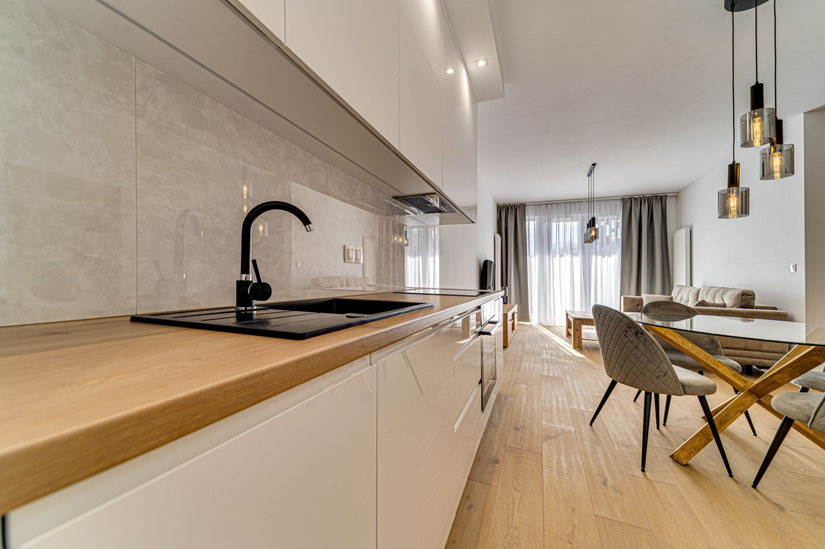 Spacious 2 bedroom apartment - Gliding Street - Apartment - Rent - Katowice, os. Paderewskiego