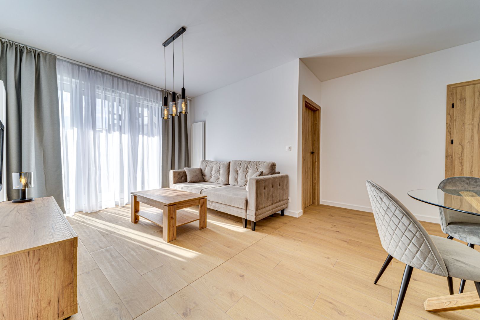 Spacious 2 bedroom apartment - Gliding Street - Apartment - Rent - Katowice, os. Paderewskiego