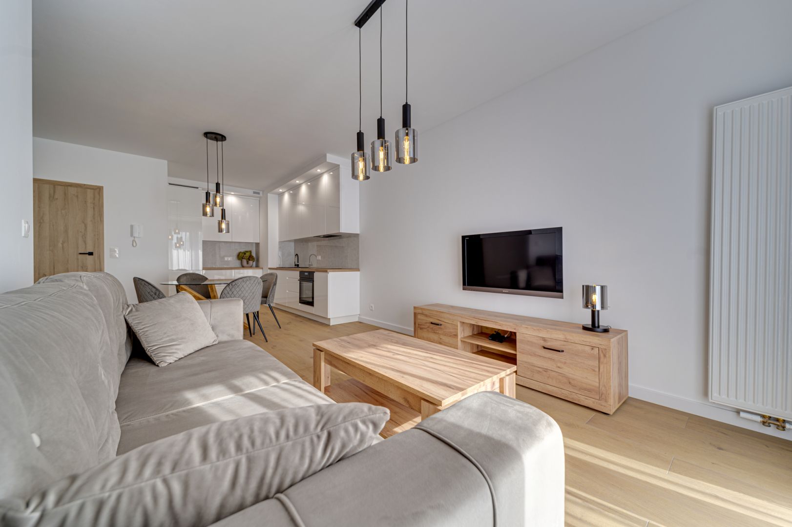 Spacious 2 bedroom apartment - Gliding Street - Apartment - Rent - Katowice, os. Paderewskiego