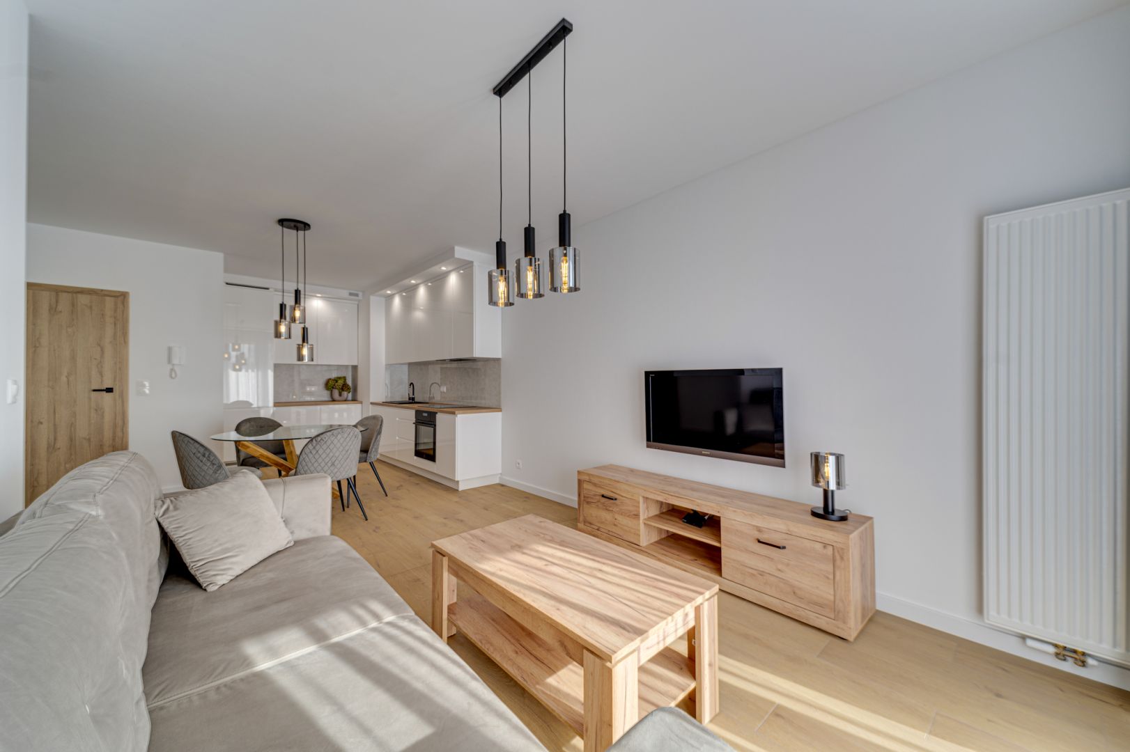 Spacious 2 bedroom apartment - Gliding Street - Apartment - Rent - Katowice, os. Paderewskiego