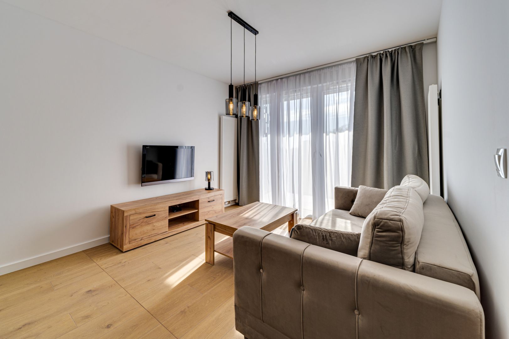 Spacious 2 bedroom apartment - Gliding Street - Apartment - Rent - Katowice, os. Paderewskiego