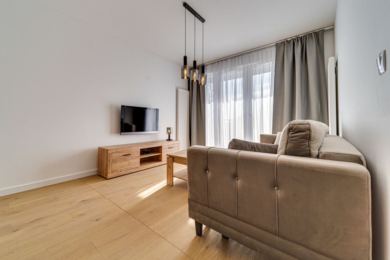 Spacious 2 bedroom apartment - Gliding Street - Apartment - Rent - Katowice, os. Paderewskiego