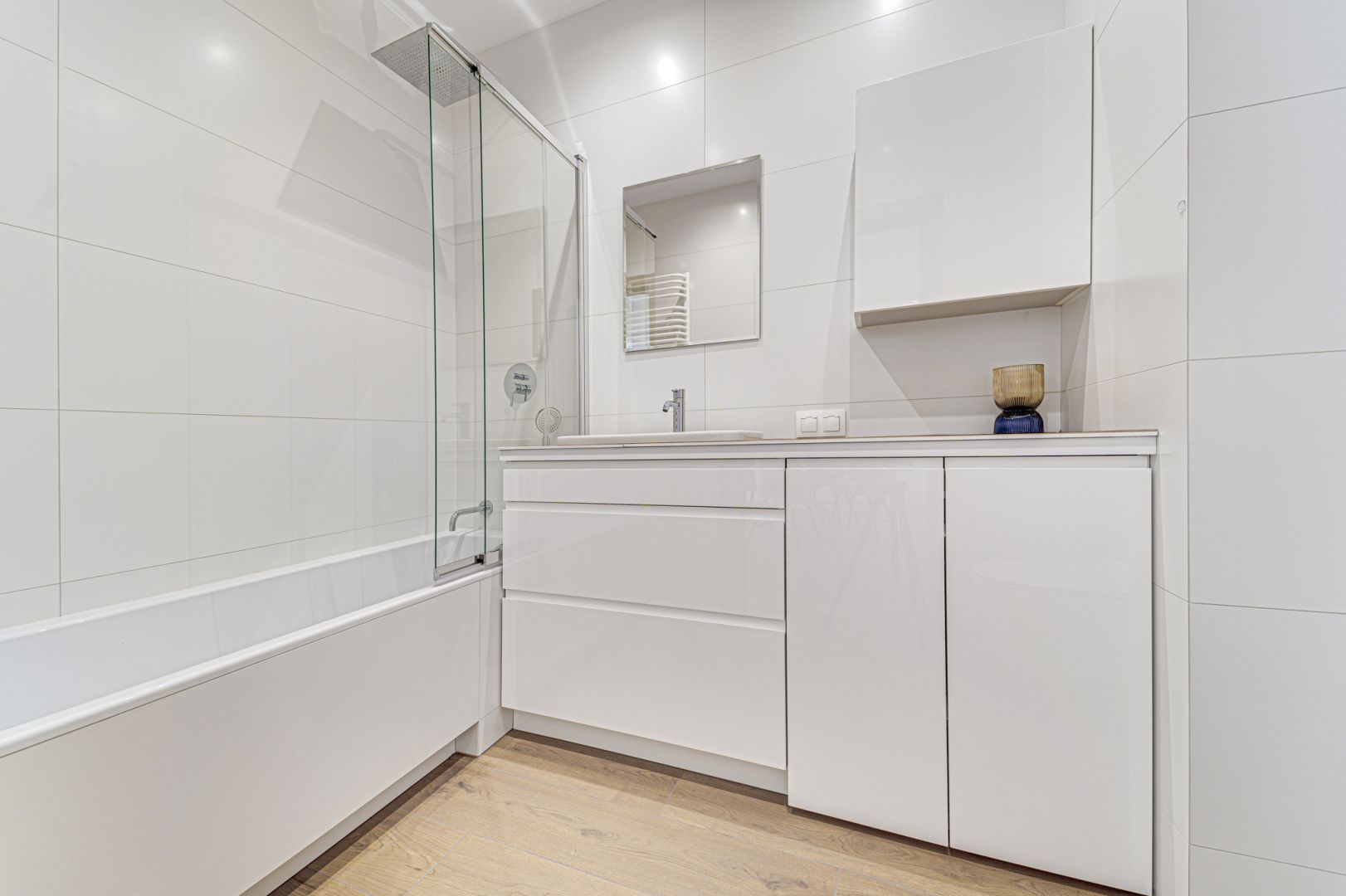 Spacious 2 bedroom apartment - Gliding Street - Apartment - Rent - Katowice, os. Paderewskiego