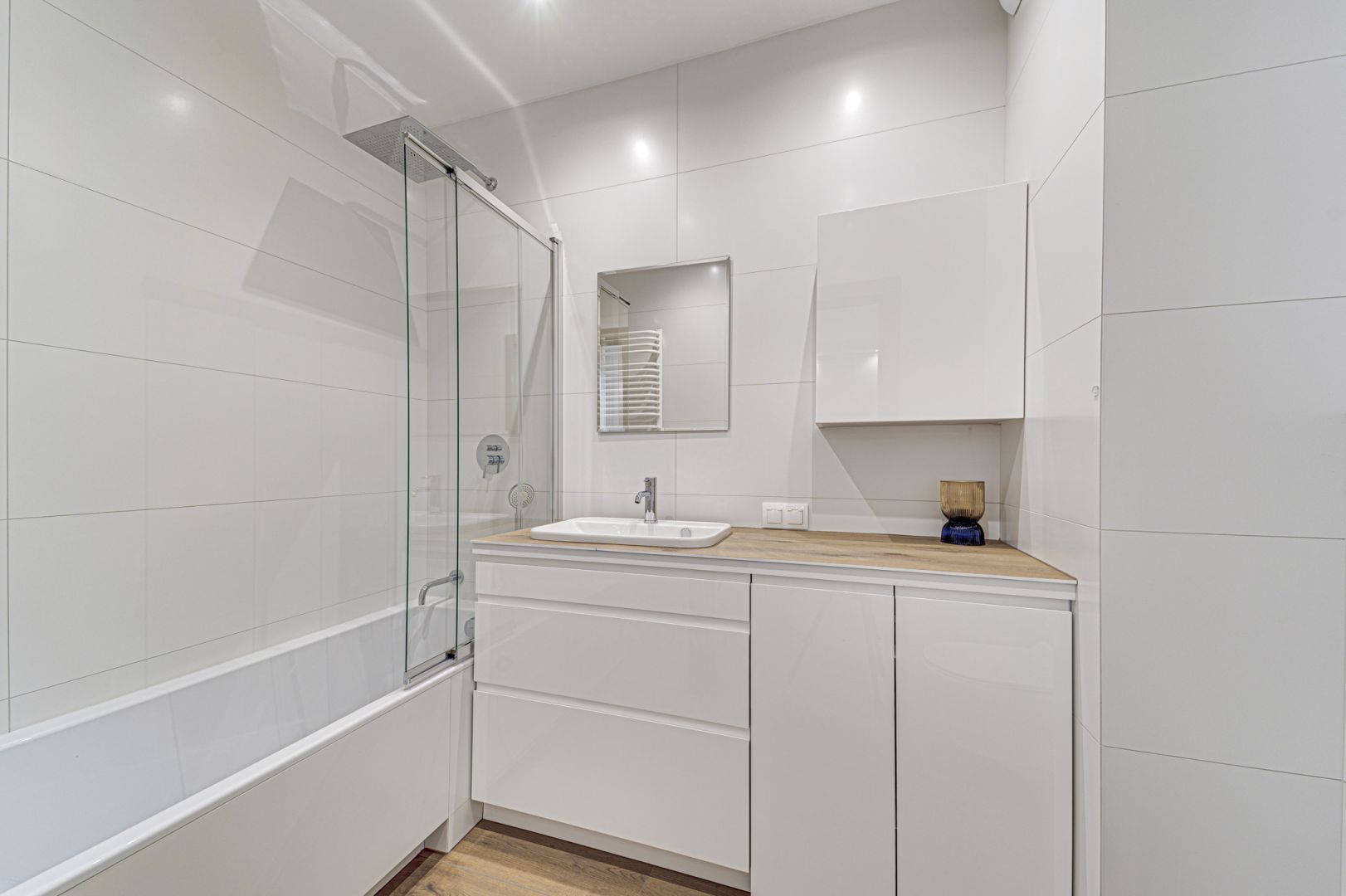 Spacious 2 bedroom apartment - Gliding Street - Apartment - Rent - Katowice, os. Paderewskiego