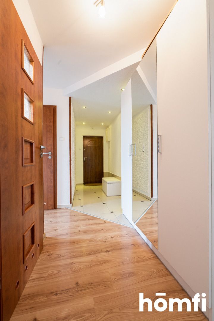 Stylish and spacious apartment in the XV-lecia housing estate. - Apartment - Sale - Radom, Os. XV-lecia