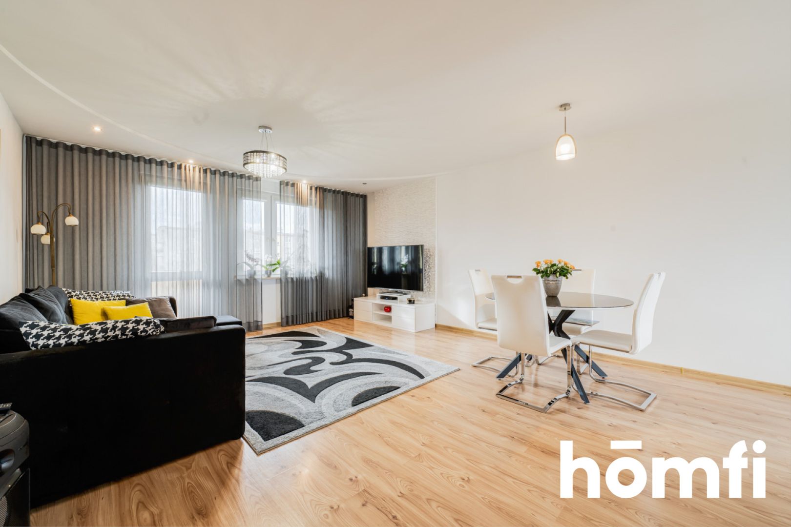 Stylish and spacious apartment in the XV-lecia housing estate. - Apartment - Sale - Radom, Os. XV-lecia