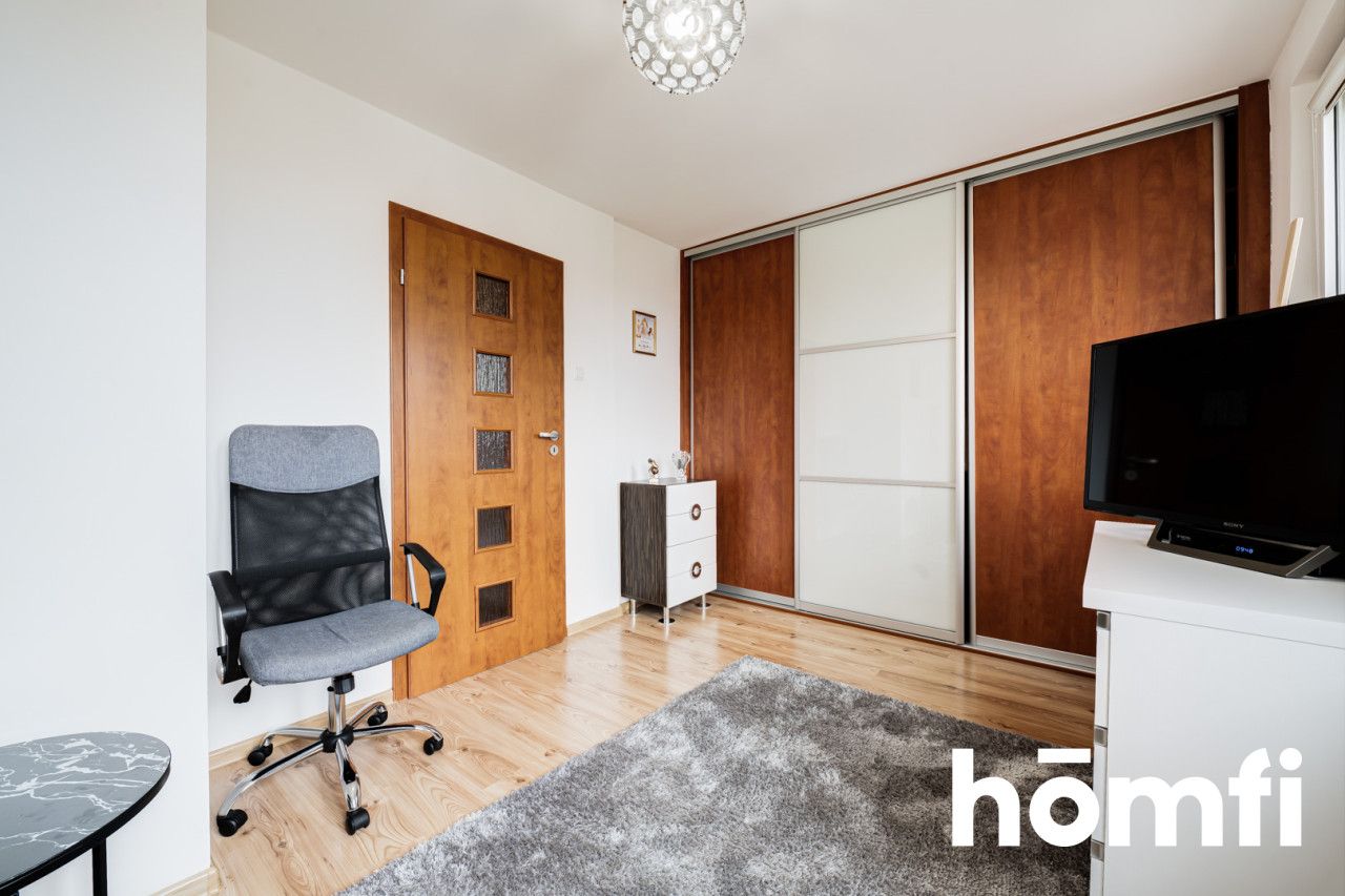 Stylish and spacious apartment in the XV-lecia housing estate. - Apartment - Sale - Radom, Os. XV-lecia