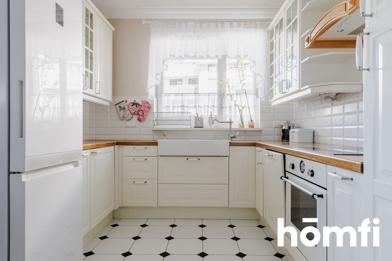 THREE-ROOM APARTMENT WITH 2 PARKING SPACES - Apartment - Rent - Warszawa, Białołęka