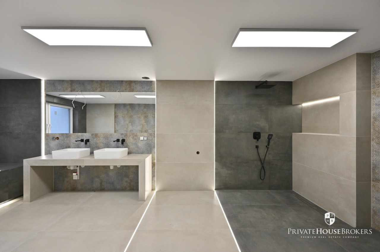 Na sprzedaż wolnostojący dom pod Wieliczką - Dom - Sprzedaż - Wielicki, Wieliczka / Zabawa