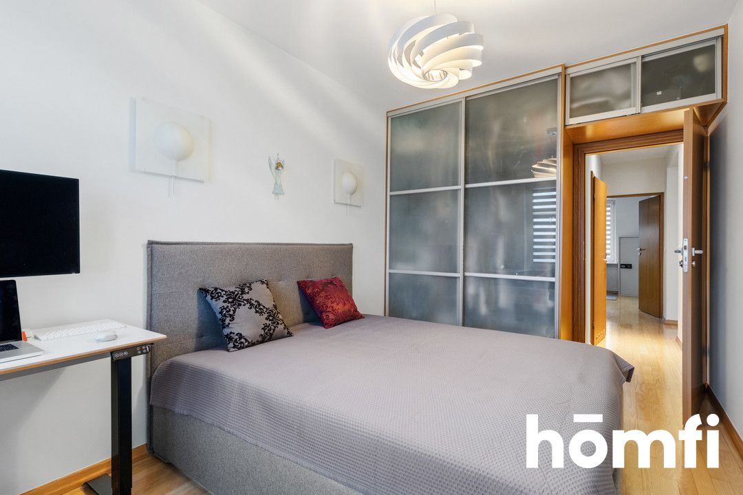A large apartment with the possibility of arranging for 4 rooms - Apartment - Sale - Radom, Śródmieście