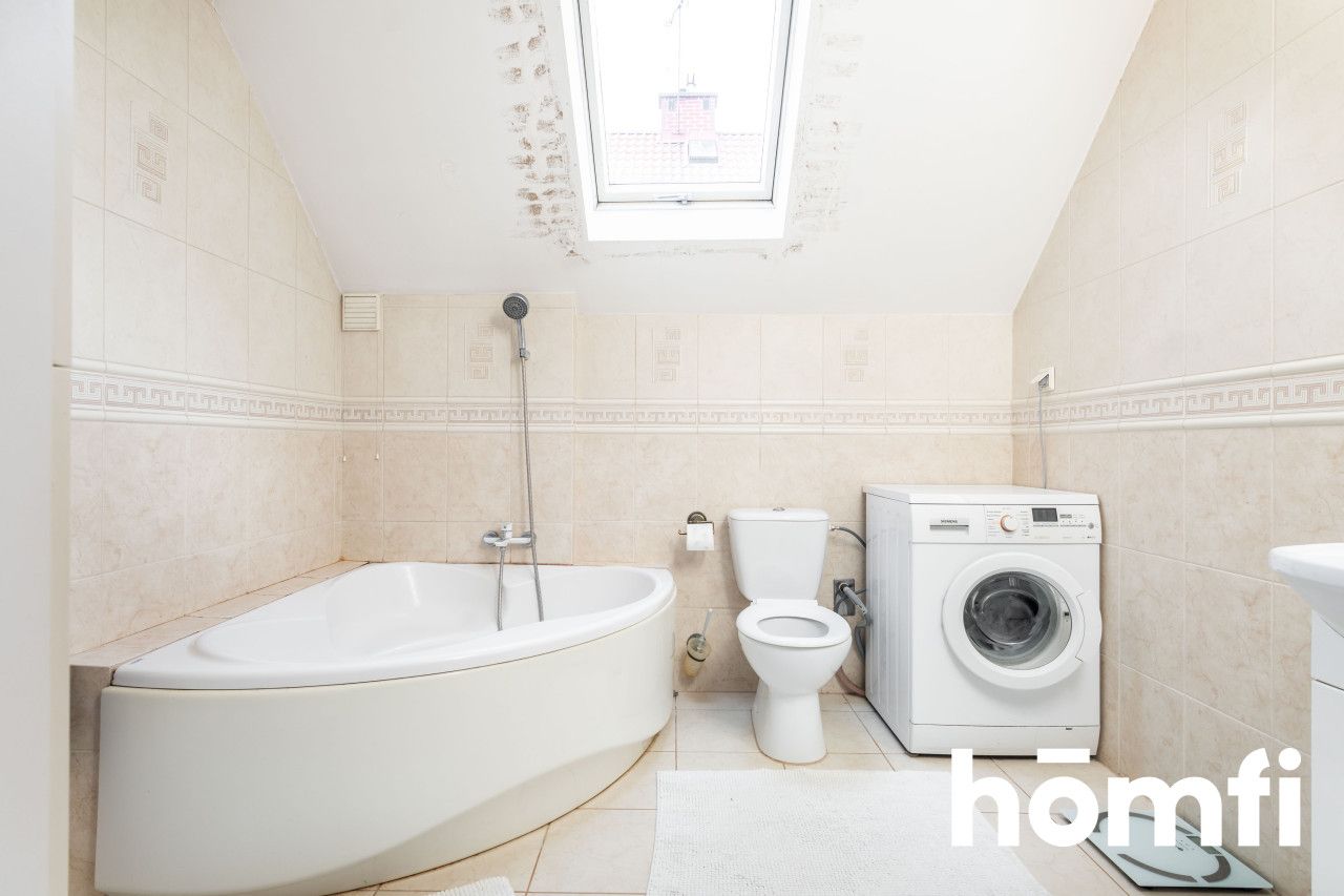 Klimatyczny dom w leśnym otoczeniu - Dom - Sprzedaż - Piaseczyński, Piaseczno