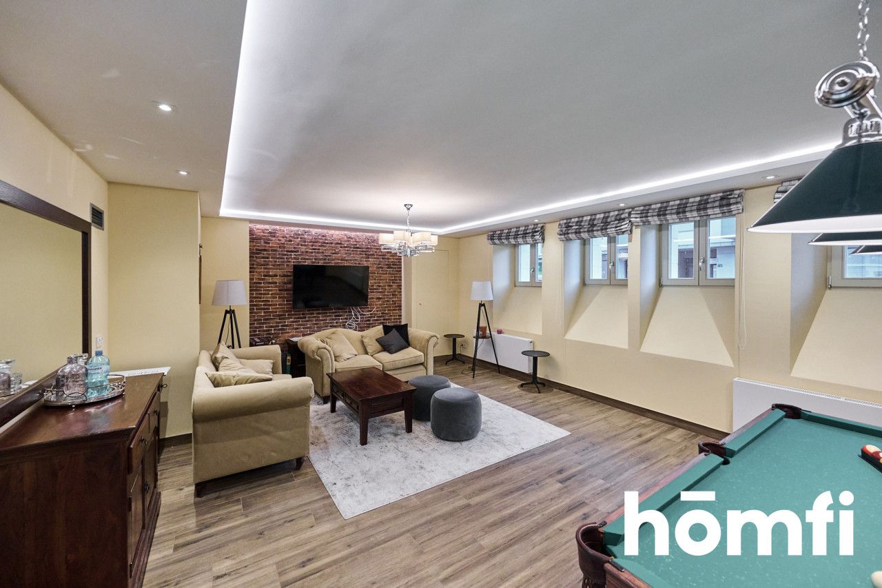 Ekskluzywna kawalerka w neoklasycznym pałacu Graua - Mieszkanie - Wynajem - Wrocław, Śródmieście / Plac Grunwaldzki