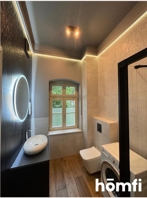 Ekskluzywna kawalerka w neoklasycznym pałacu Graua - Mieszkanie - Wynajem - Wrocław, Śródmieście / Plac Grunwaldzki