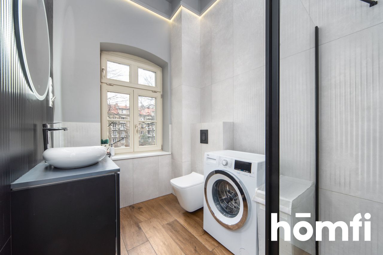 Ekskluzywna kawalerka w neoklasycznym pałacu Graua - Mieszkanie - Wynajem - Wrocław, Śródmieście / Plac Grunwaldzki