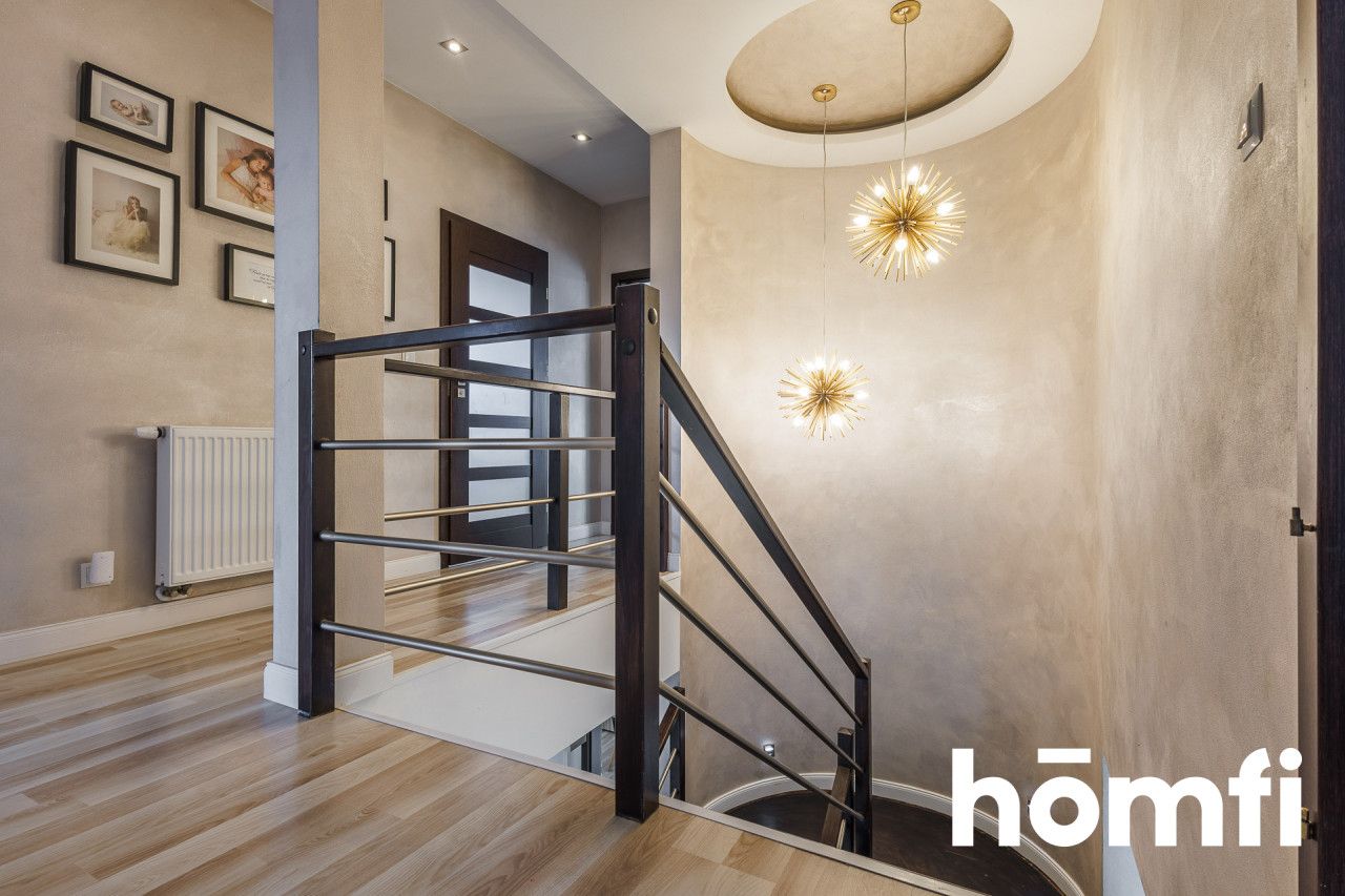 Jeden z najpiękniejszych domów w Nowej Dębie - Dom - Sprzedaż - Tarnobrzeski, Nowa Dęba