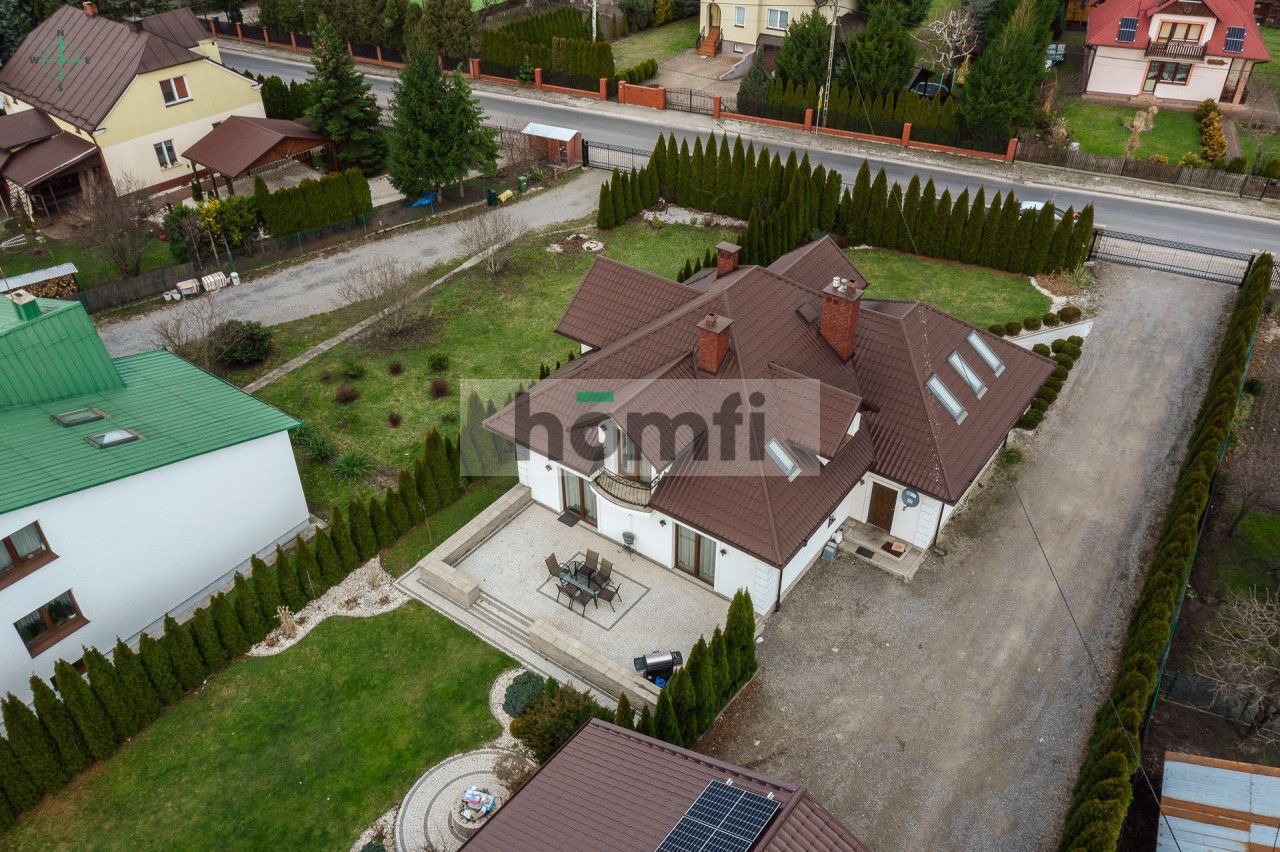 Jeden z najpiękniejszych domów w Nowej Dębie - Dom - Sprzedaż - Tarnobrzeski, Nowa Dęba