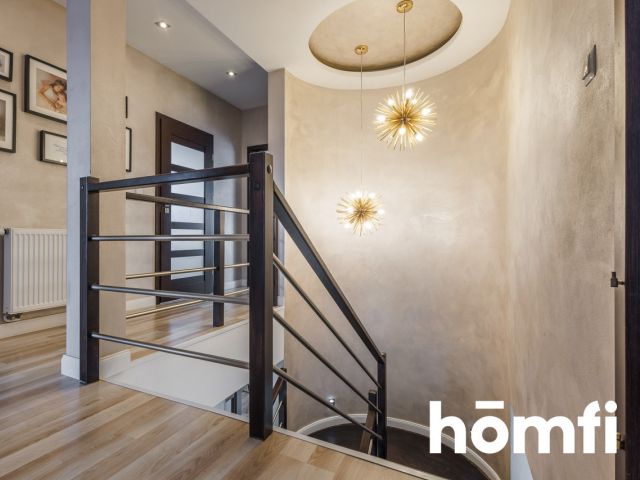 Jeden z najpiękniejszych domów w Nowej Dębie - Dom - Sprzedaż - Tarnobrzeski, Nowa Dęba